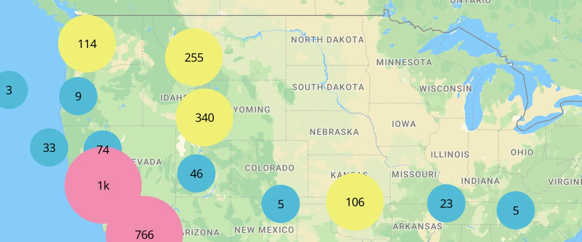 Use TrackAsia GL JS' built-in functions to visualize points as clusters.